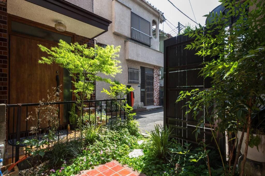 May Guest House Tokyo Eksteriør billede